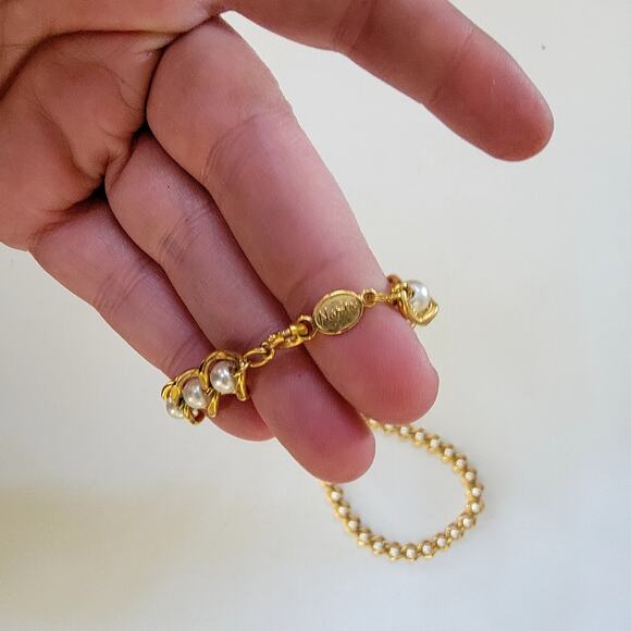 Vintage Gold Tone Necklace with Faux Pearls Woven Chain Elegant Costume Jewelry - Picture 5 of 10